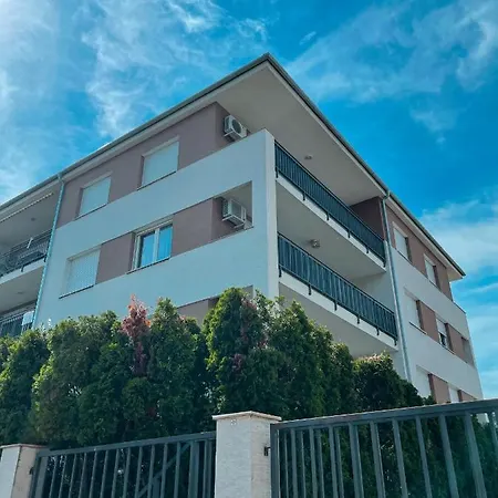 דירה Wellness Blue Star Apartman *